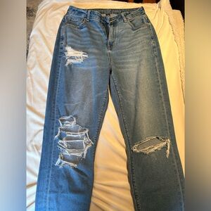 AE CURVY STRETCH MOM JEANS SZ 6 X-LONG